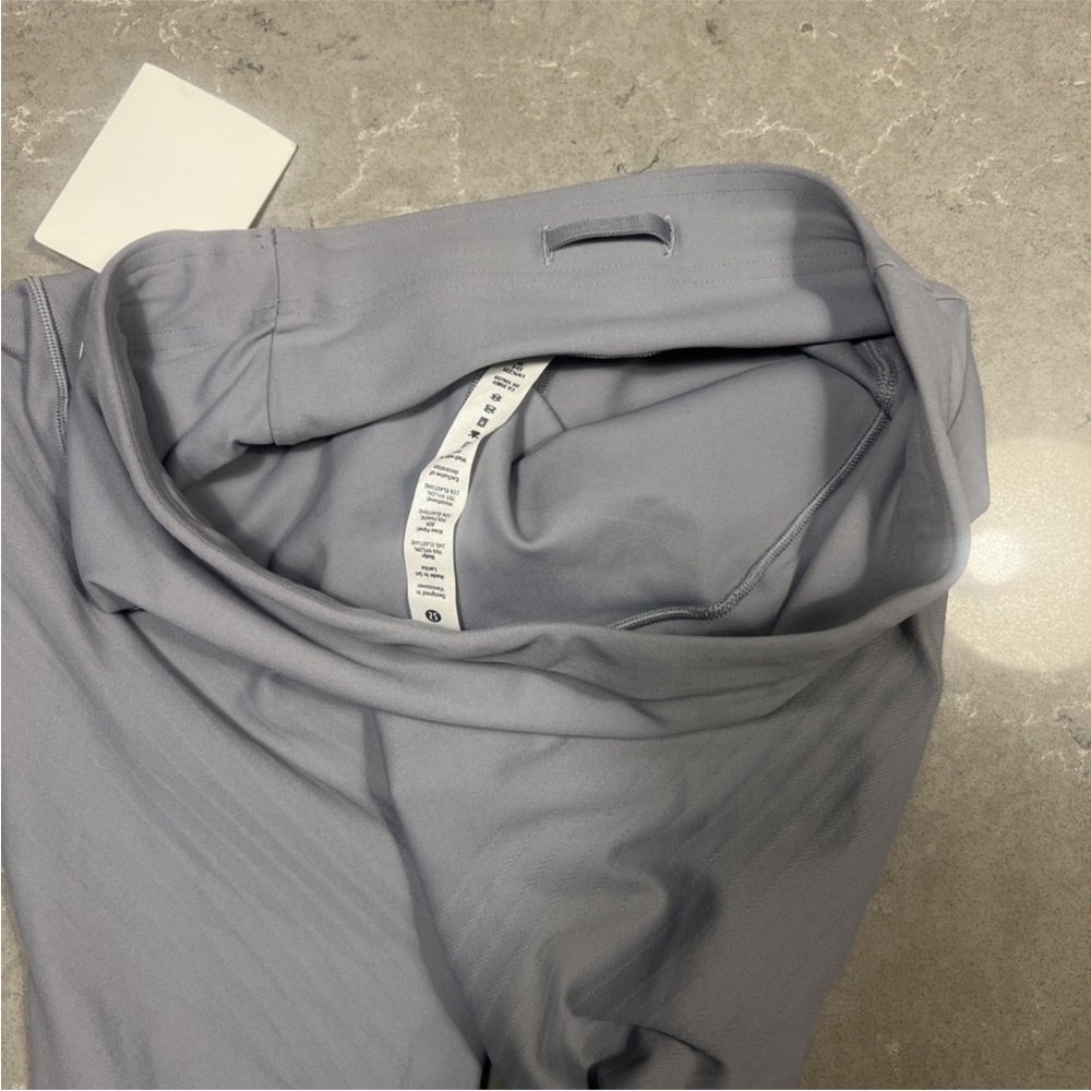 Lululemon SenseKnit High-Rise Running Tight 28"
Rhino Grey NWT
W5CZ2S - Picture 13 of 16